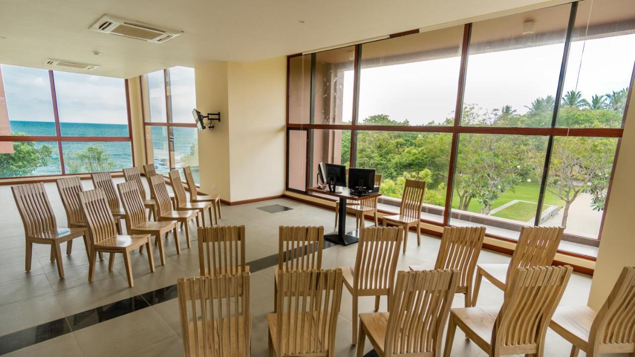 Sooriya Resort & Spa Тангалла Экстерьер фото
